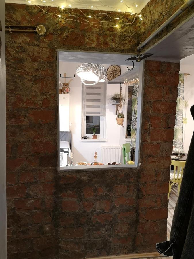 Little Modern Folk Apt Lägenhet Vălenii de Munte Exteriör bild